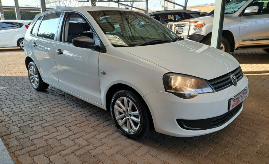 Volkswagen Polo Vivo HATCH 1.4 CONCEPTLINE