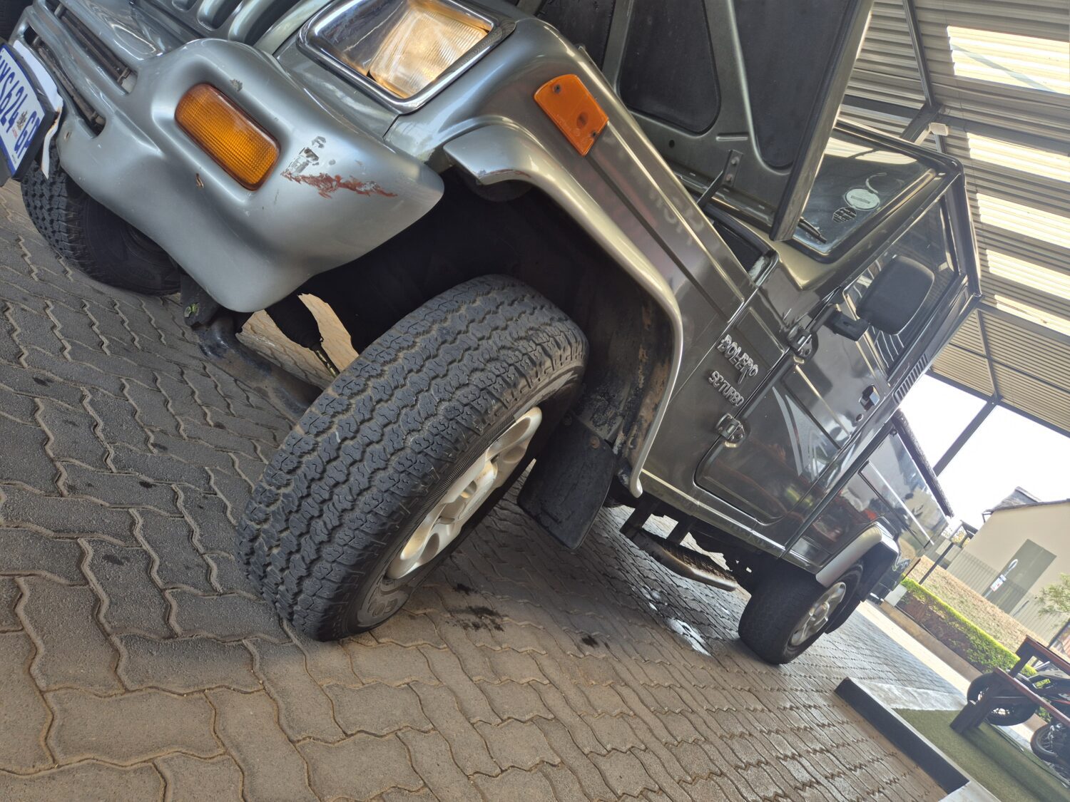 Mahindra Bolero 2.5TD Loader
