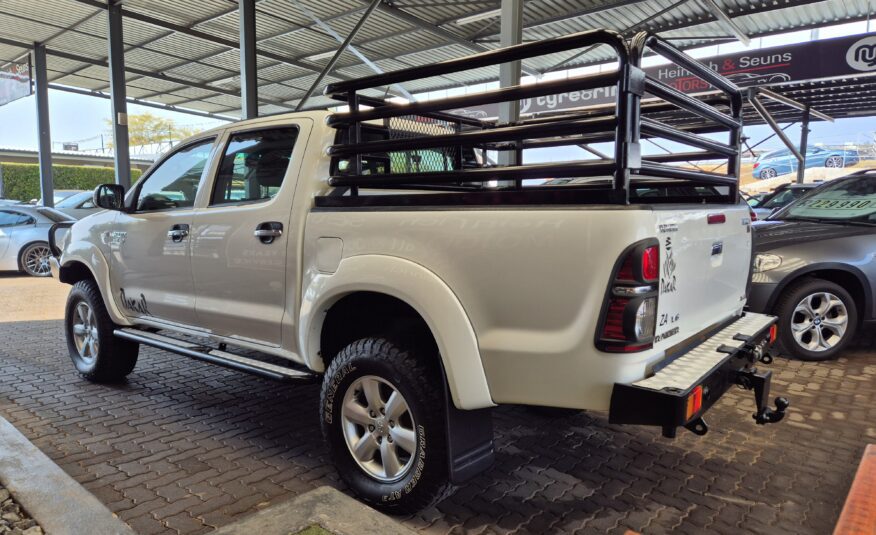 Toyota Hilux V6 4.0 Double Cab Auto 4×4 Raider