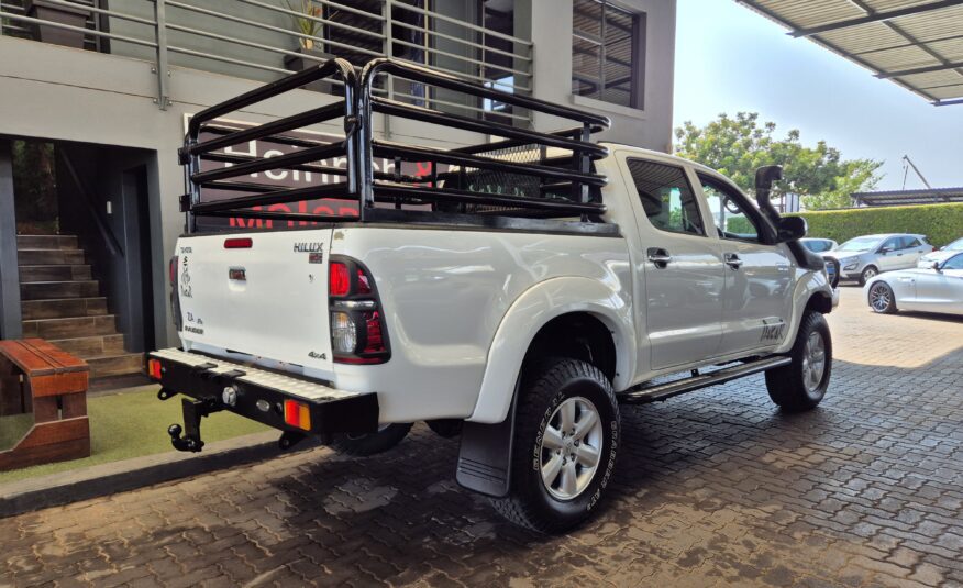 Toyota Hilux V6 4.0 Double Cab Auto 4×4 Raider
