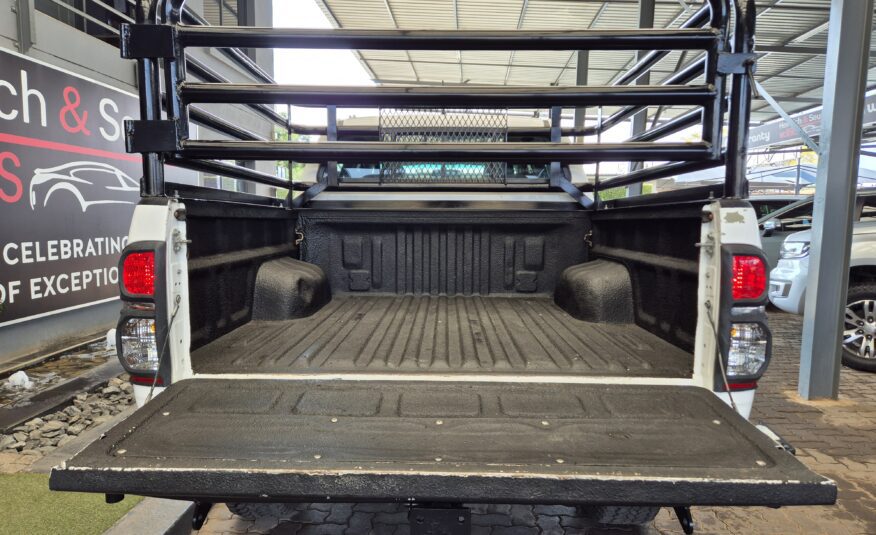 Toyota Hilux V6 4.0 Double Cab Auto 4×4 Raider