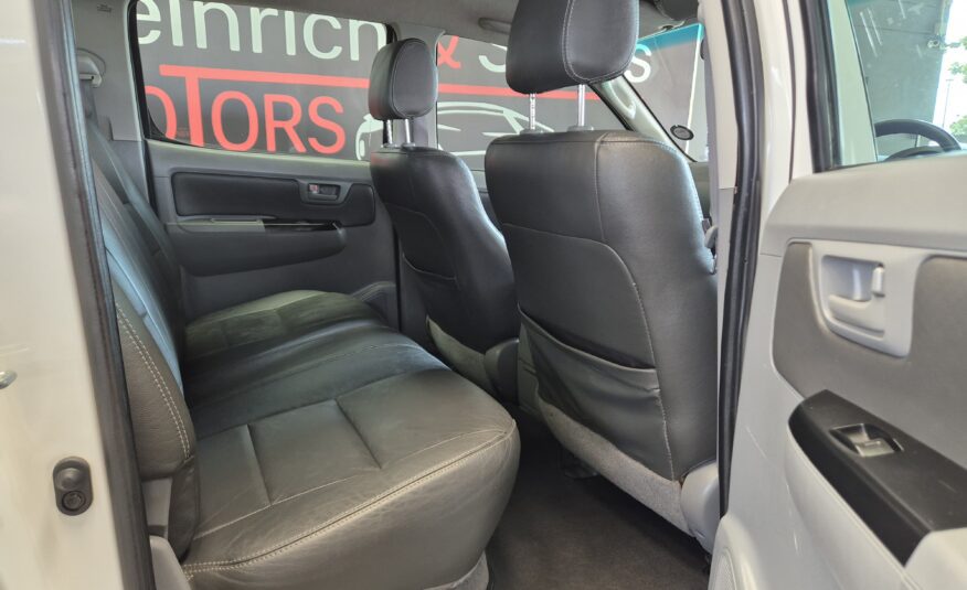 Toyota Hilux V6 4.0 Double Cab Auto 4×4 Raider
