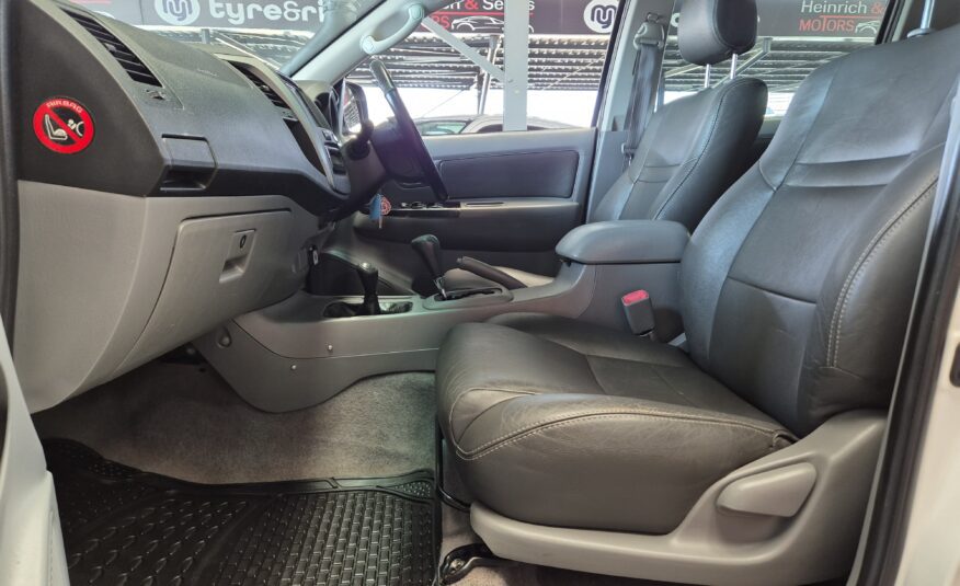 Toyota Hilux V6 4.0 Double Cab Auto 4×4 Raider
