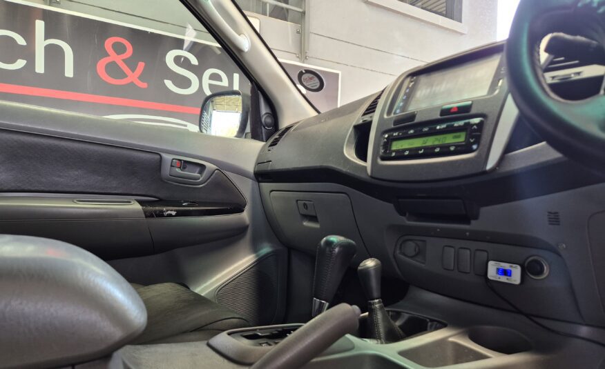 Toyota Hilux V6 4.0 Double Cab Auto 4×4 Raider
