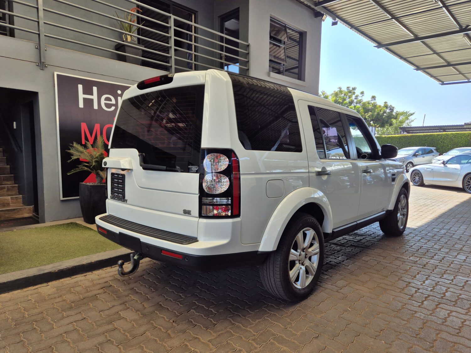 Land Rover Discovery 4 SDV6 SE Auto