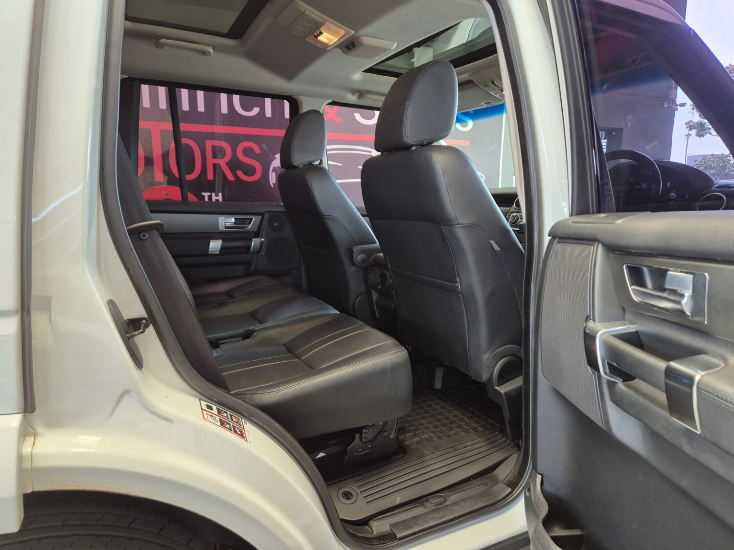 Land Rover Discovery 4 SDV6 SE Auto