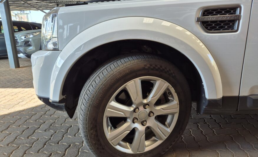 Land Rover Discovery 4 SDV6 SE Auto