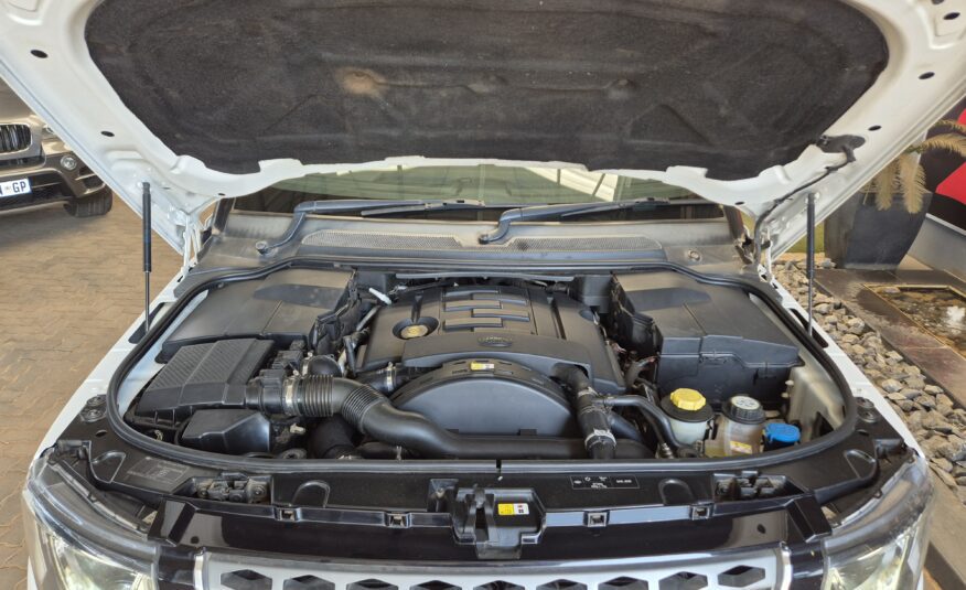 Land Rover Discovery 4 SDV6 SE Auto