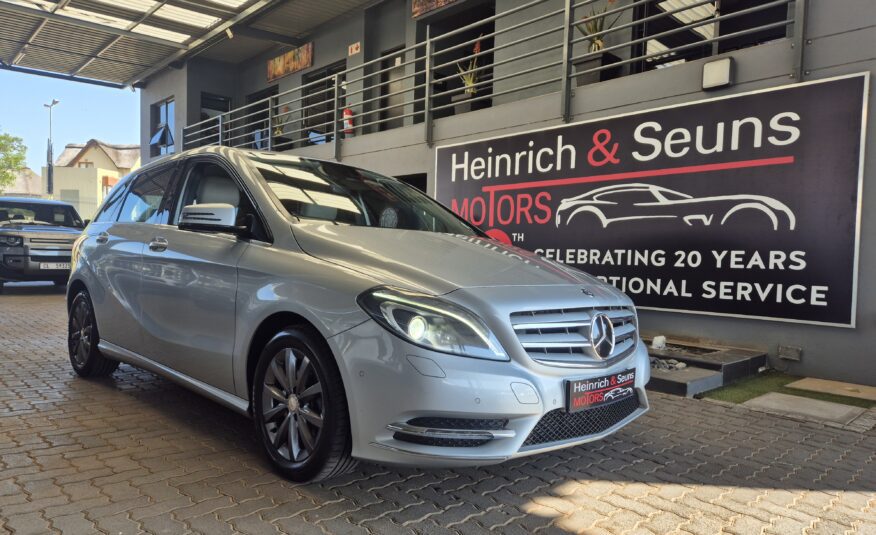 Mercedes-Benz B-Class B200 Auto