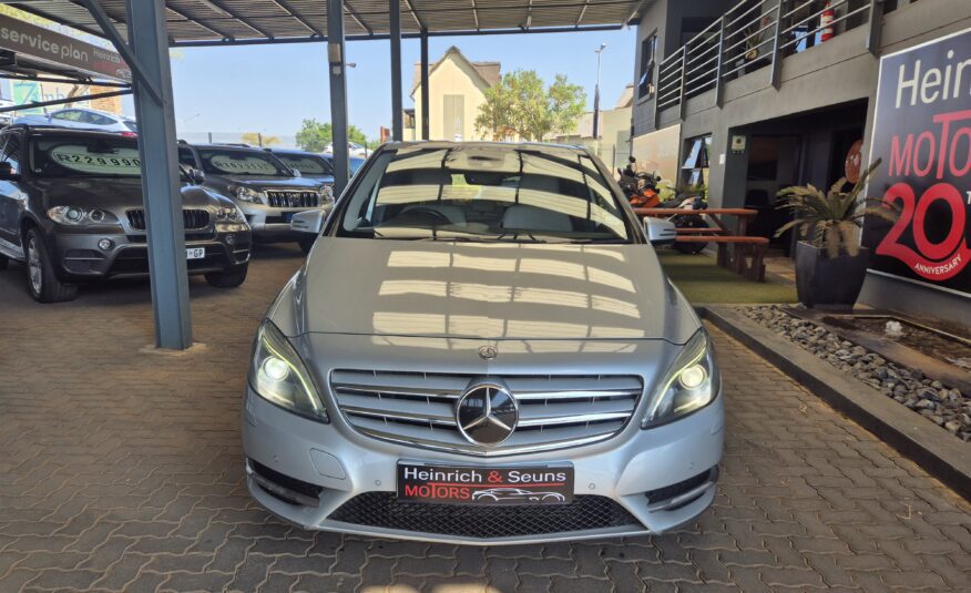Mercedes-Benz B-Class B200 Auto