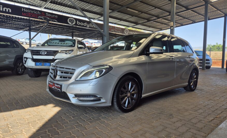 Mercedes-Benz B-Class B200 Auto