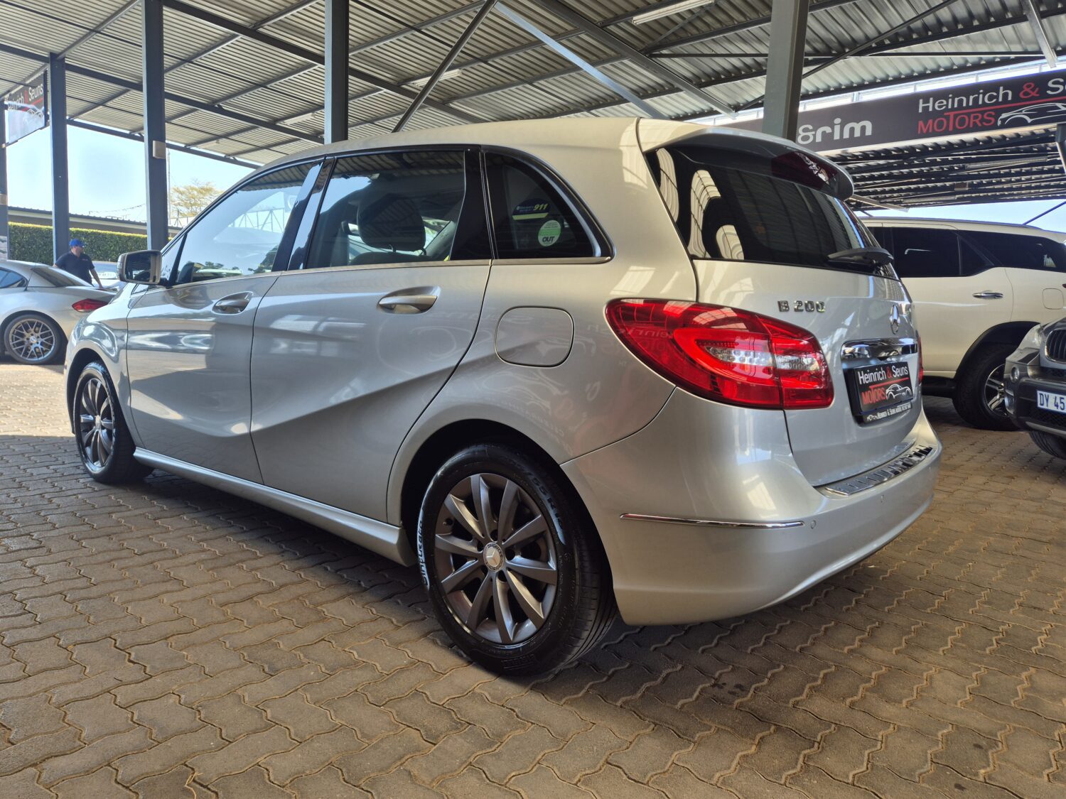 Mercedes-Benz B-Class B200 Auto