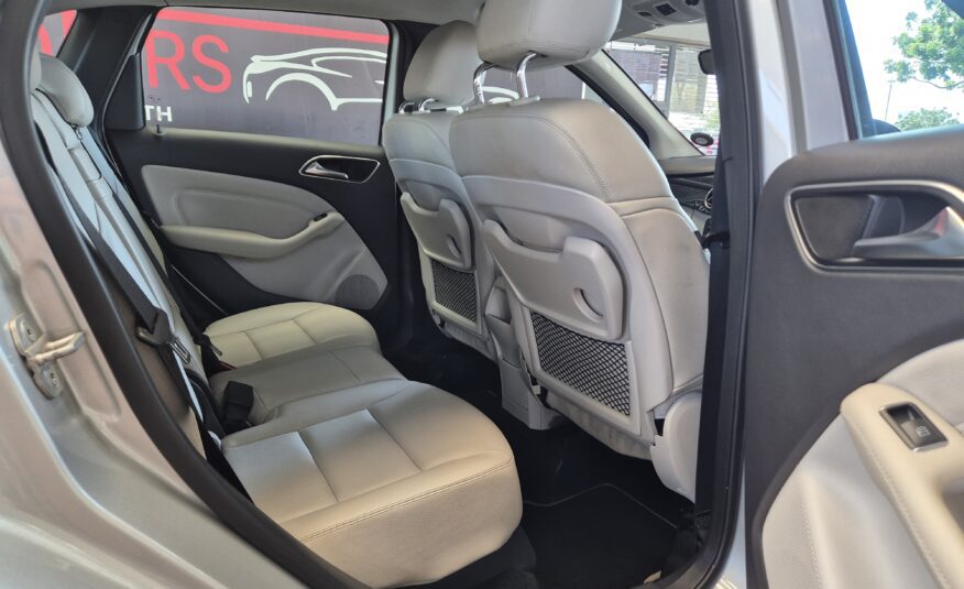 Mercedes-Benz B-Class B200 Auto