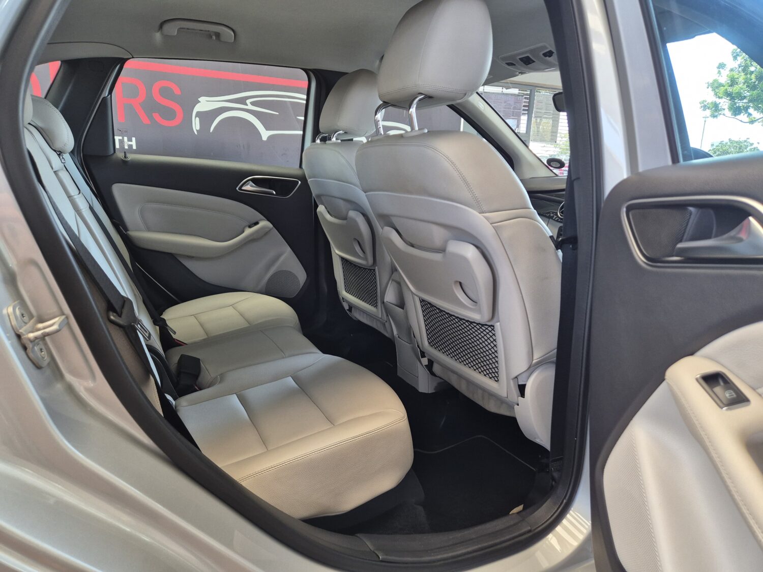 Mercedes-Benz B-Class B200 Auto