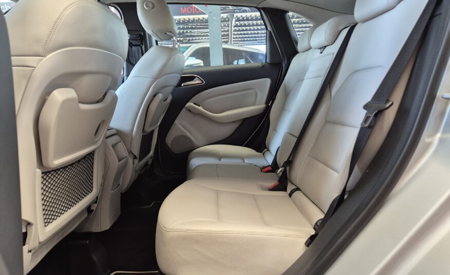 Mercedes-Benz B-Class B200 Auto