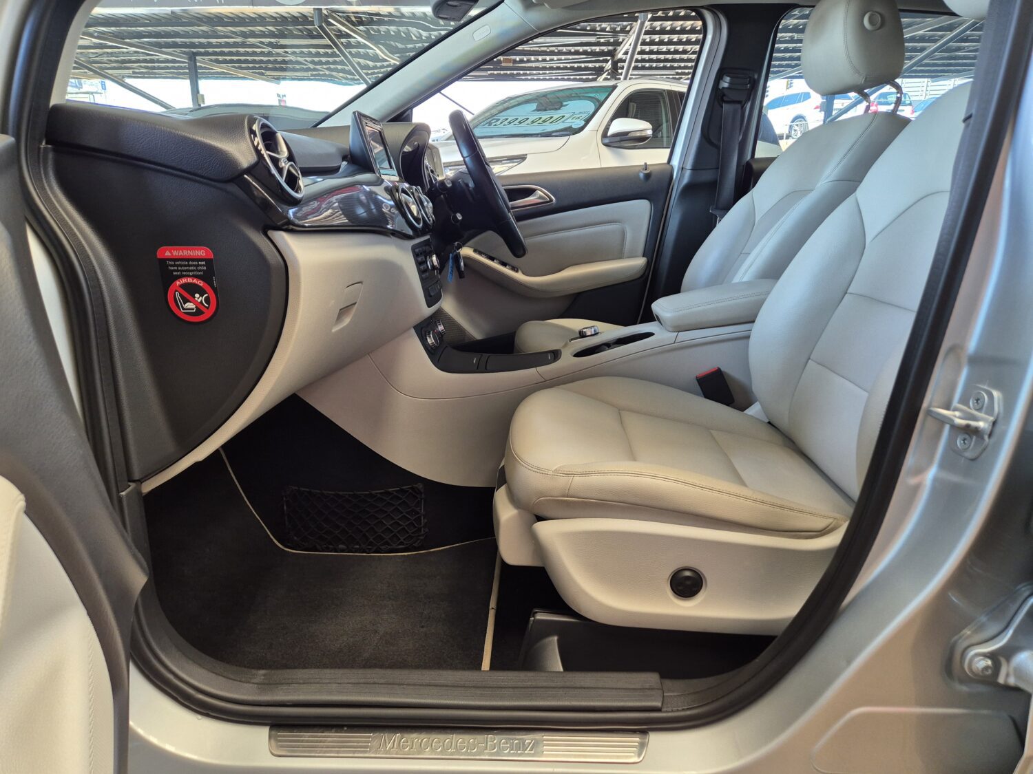 Mercedes-Benz B-Class B200 Auto