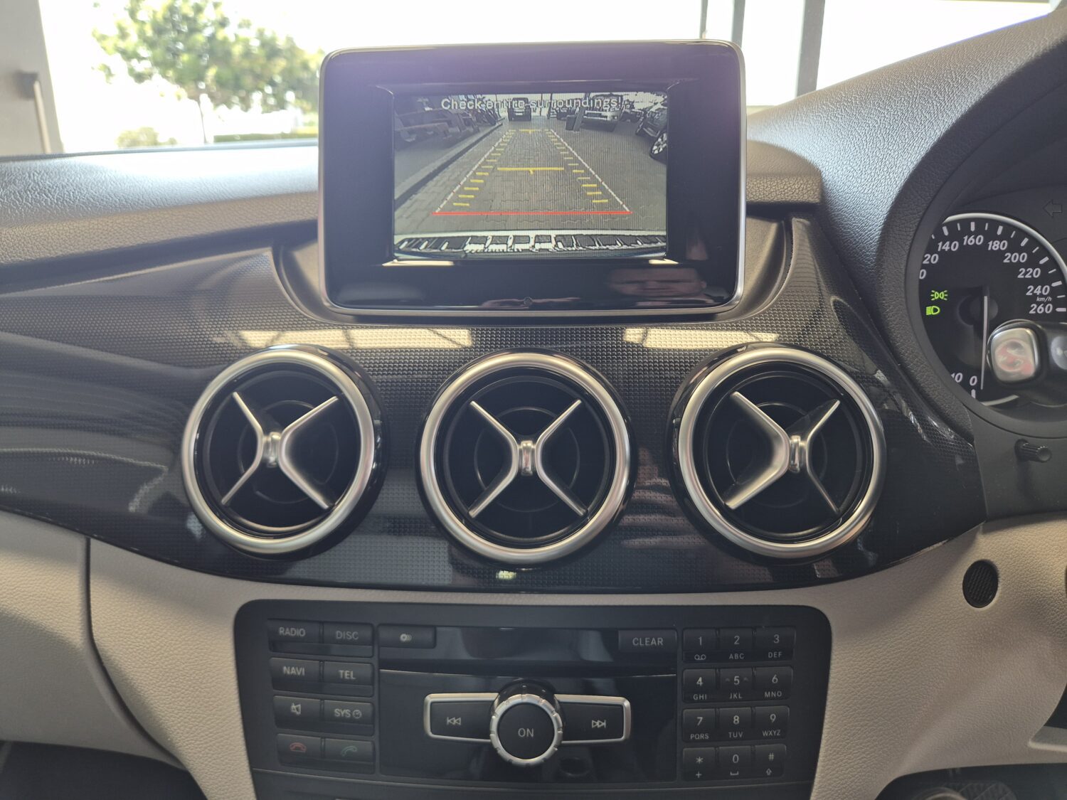 Mercedes-Benz B-Class B200 Auto