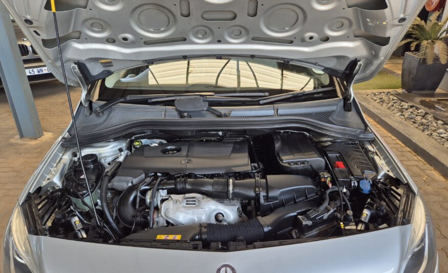 Mercedes-Benz B-Class B200 Auto