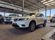 Nissan X-Trail 2.0 XE