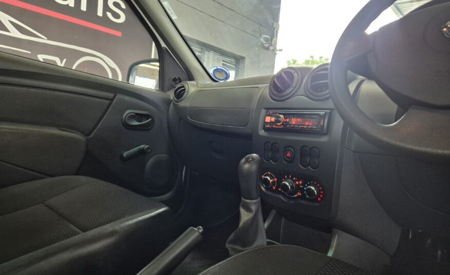 Nissan NP200 1.6i (Aircon) Safety Pack