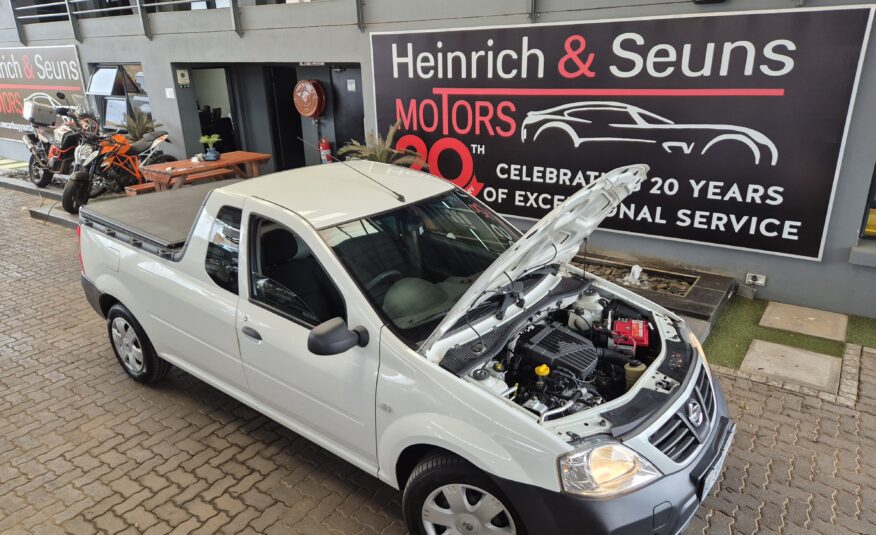 Nissan NP200 1.6i (Aircon) Safety Pack