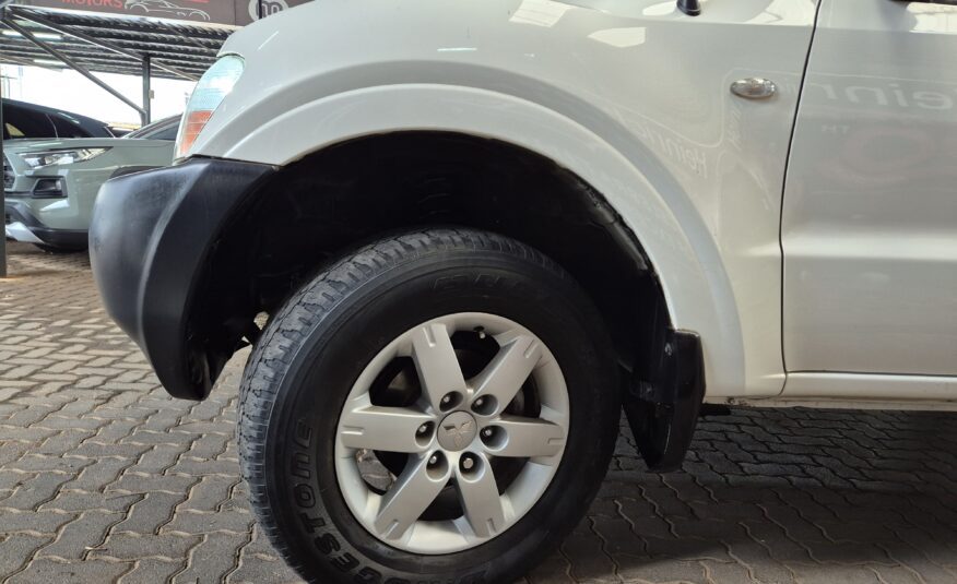 Mitsubishi Pajero 5-Door 3.2DI-D GLX