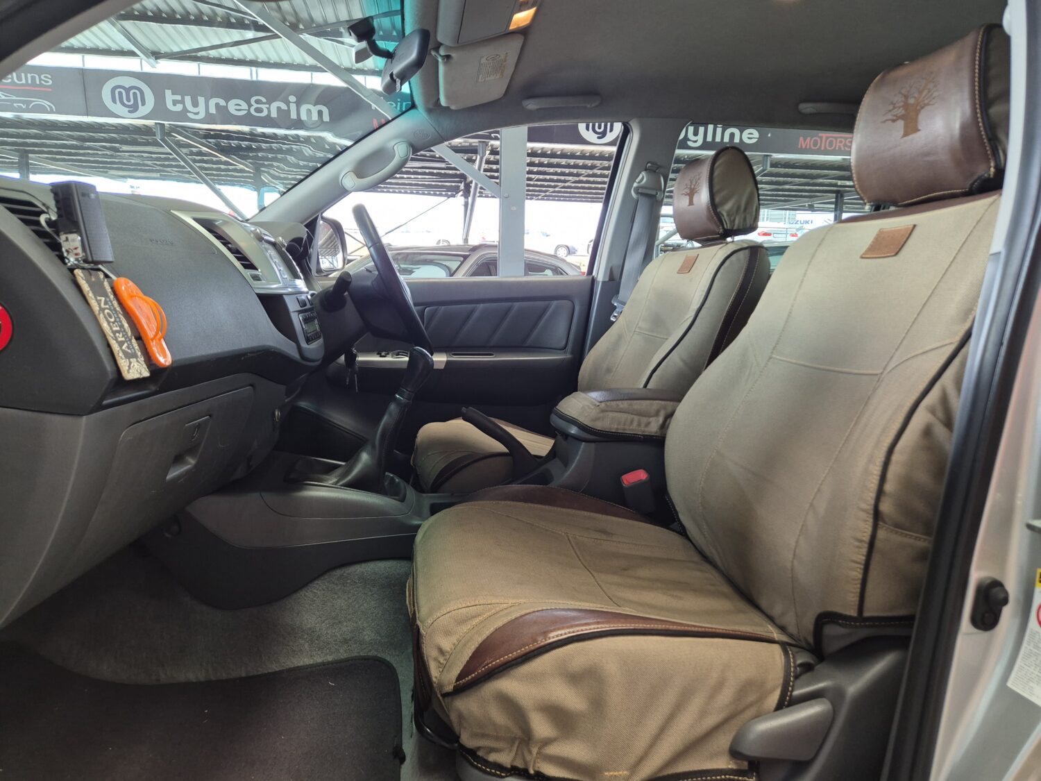 Toyota Hilux 3.0D-4D Double Cab Raider Heritage Edition
