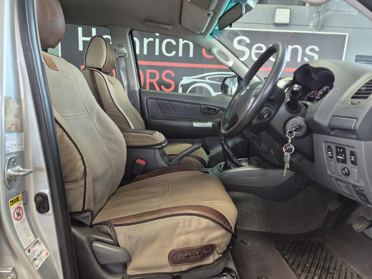 Toyota Hilux 3.0D-4D Double Cab Raider Heritage Edition