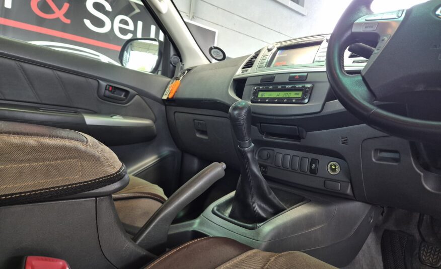 Toyota Hilux 3.0D-4D Double Cab Raider Heritage Edition