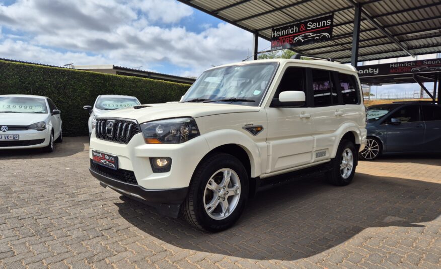 Mahindra Scorpio 2.2CRDe S10 8-Seater
