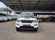 Mahindra Scorpio 2.2CRDe S10 8-Seater