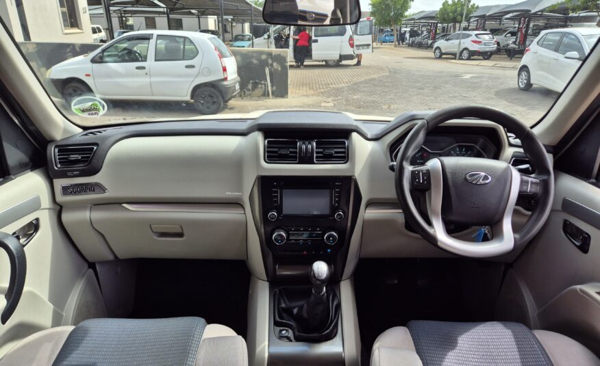 Mahindra Scorpio 2.2CRDe S10 8-Seater