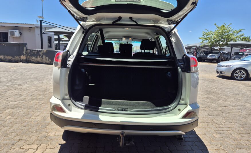 Toyota RAV4 2.2D-4D AWD GX