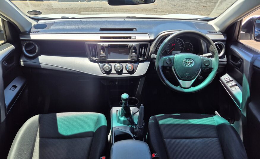 Toyota RAV4 2.2D-4D AWD GX
